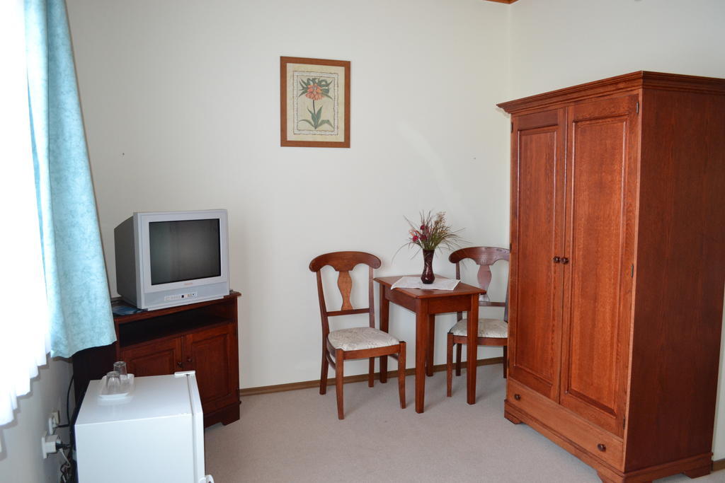 Nosztalgia Hotel Balatonszarszo Chambre photo
